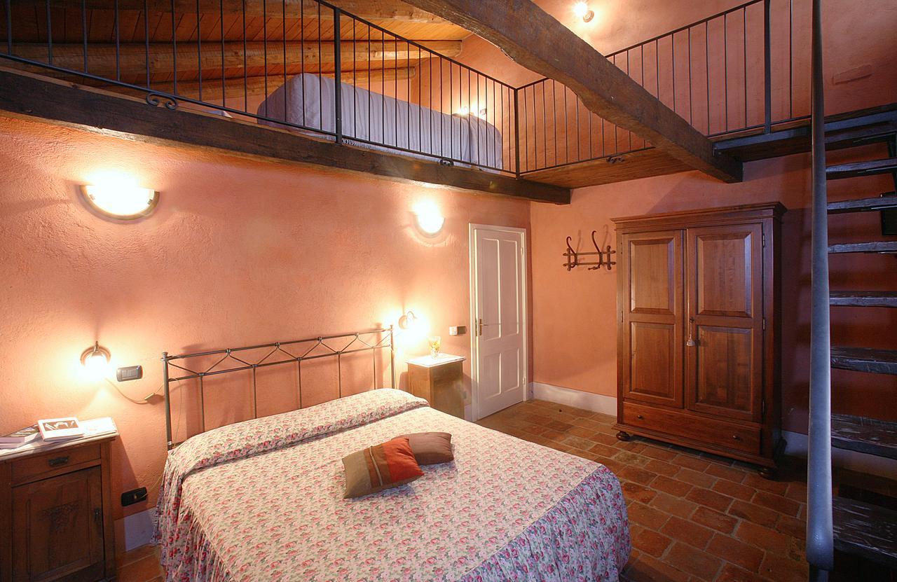 Ca San Ponzio Country House & Spa バローロ エクステリア 写真